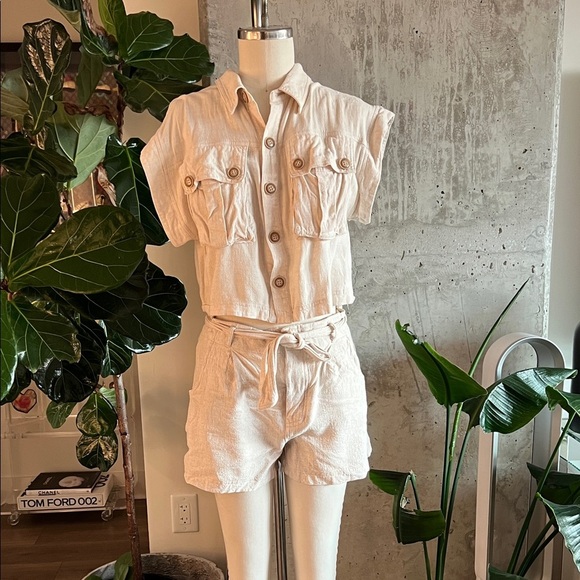 JLUXLABEL Cream Short-Sleeve Short Set - Picture 1 of 7